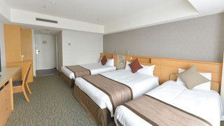 デラックストリプル 西館 (禁煙)