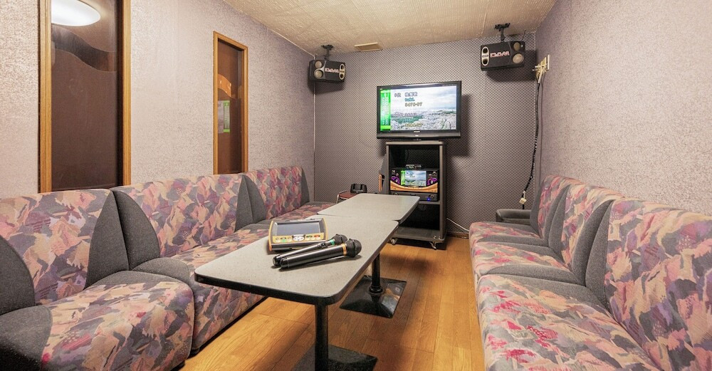 カラオケ ルーム