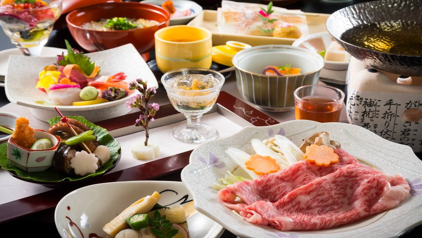 14.長良川沿いの老舗宿でにごり湯を楽しむ「長良川温泉 十八楼」4259130