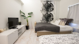 ダブルルーム ダブルベッド 1 台ソファーベッド付き 禁煙 共用バスルーム