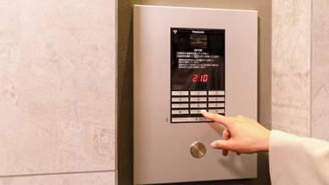 内部エントランス / 2