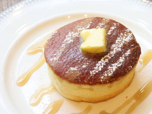 宿隣接のカフェで
ほっこりスイーツタイム / 1