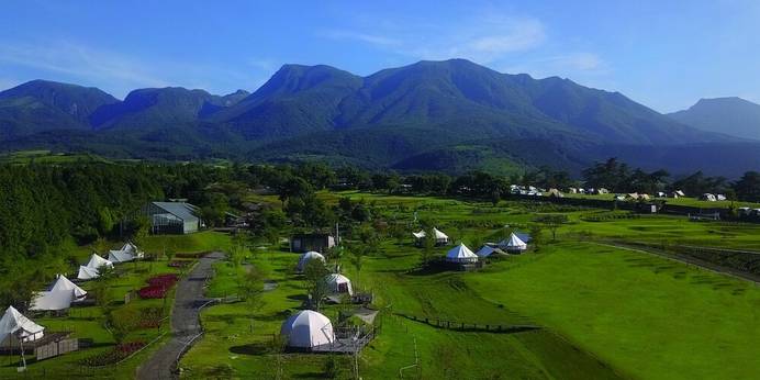 くじゅう花公園 キャンピングリゾート花と星（大分県 グランピング） / 1