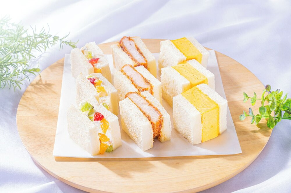 朝食