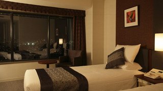 ツインルーム シングルベッド2台 禁煙 20-31階