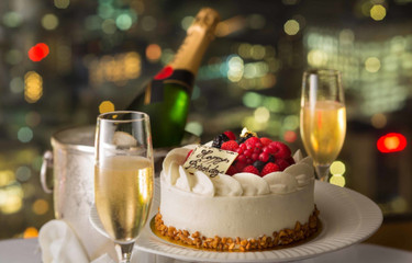 The 16 Best Hotels in Tokyo with Anniversary Plans - Spend Birthdays in Splendor!
