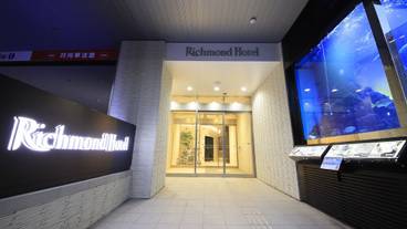 施設の入り口 / 4