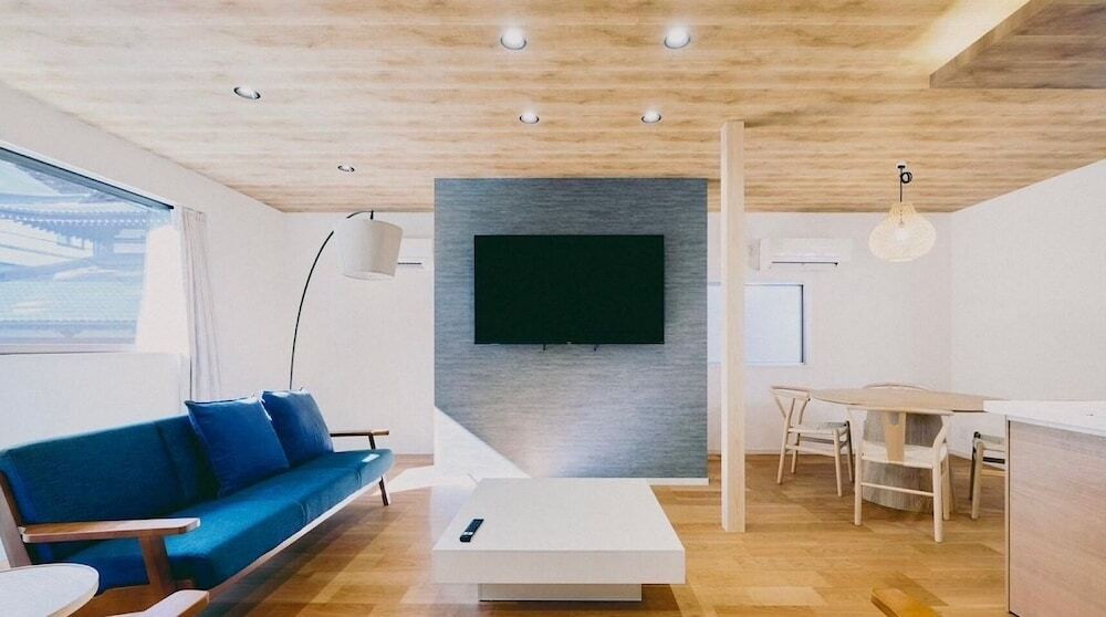 客室内のダイニングエリア