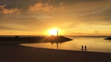 サンマリーナビーチ② / 2