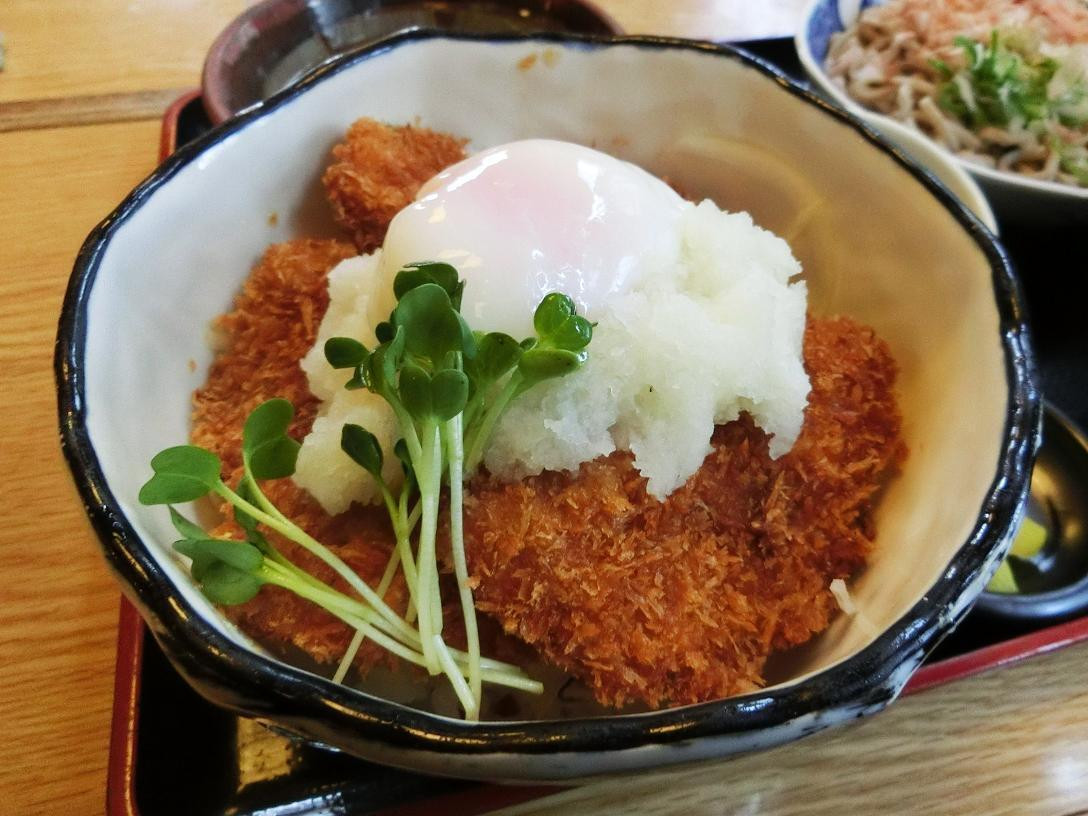 「梅林」料理 937667 醤油かつ丼