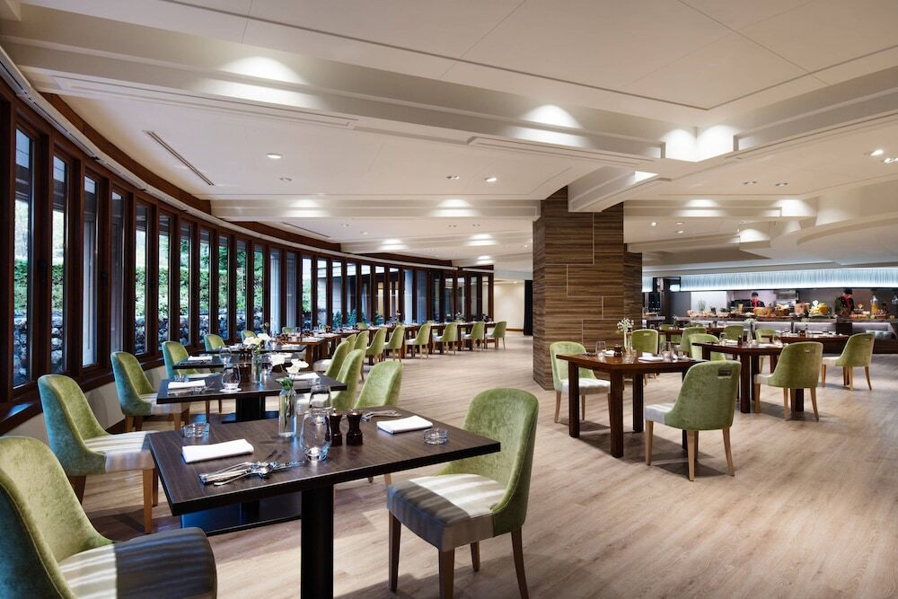 緑豊かな森に囲まれた空間でゆったりとした時間を3648806