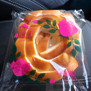 「なんぽうパン」 料理 77564625 バラパン（￥130）。薔薇をあしらった美意識高いパッケージ、島根名物としての貫録十分です