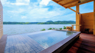 デラックス ツインルーム レイクビュー コーナー