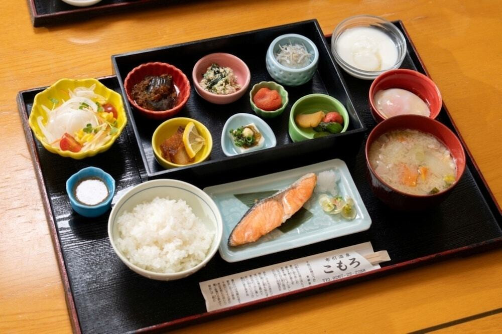 朝食