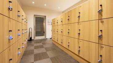 大浴場 脱衣スペース / 9