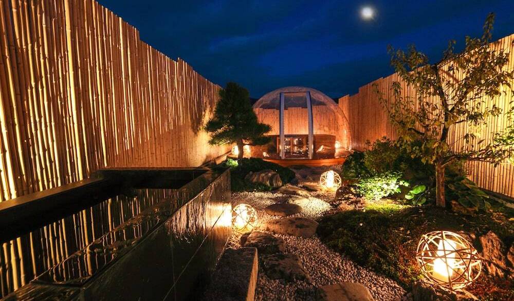 京都の月が綺麗に映えます / 5