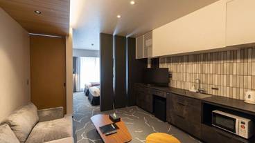 客室内のダイニングエリア / 12