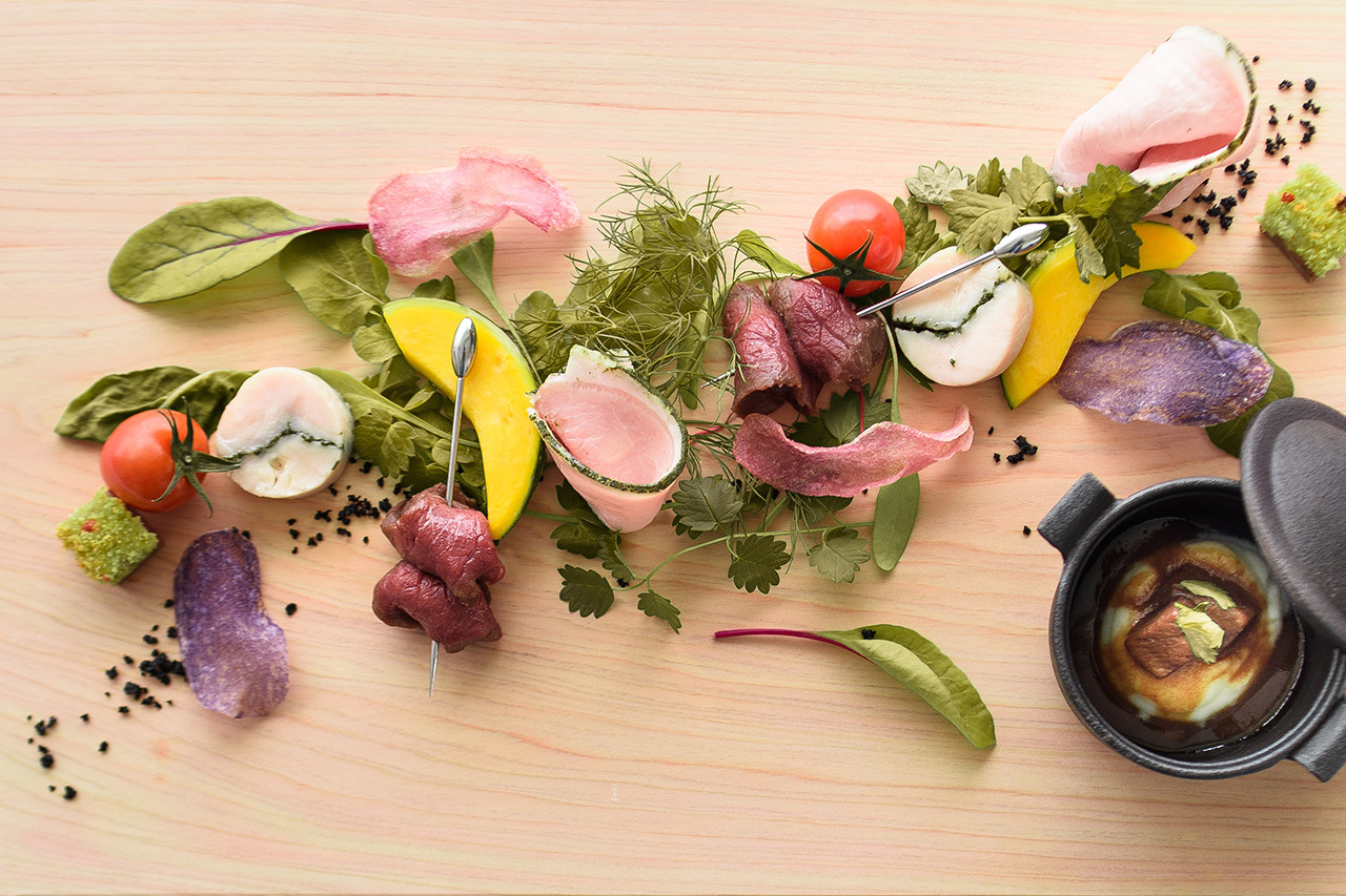 宿泊は贅沢な非日常を味わえる「志摩観光ホテル」へ1697596