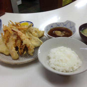 「天ぷら定食ふじしま」料理 650167 やっぱり天婦羅はこんな感じですよね〜〜(￣▽￣)〜〜