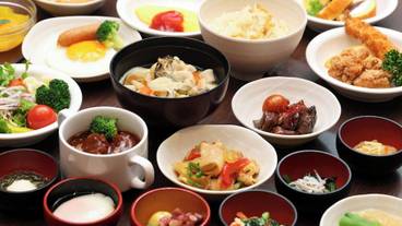 朝食ビュッフェ / 3