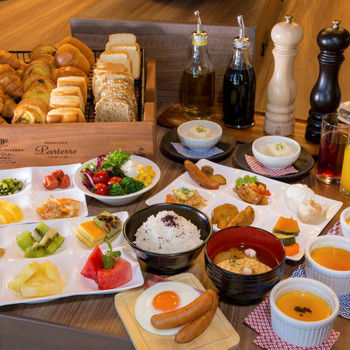 華やかな料理に惚れ惚れ4264366