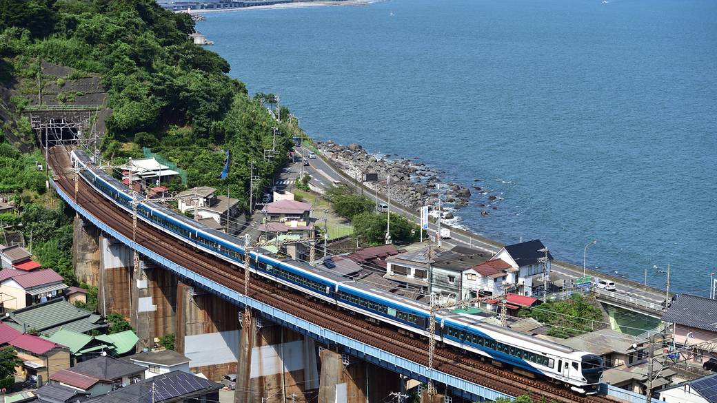 景色に見とれつつ
電車で修善寺駅へ
 / 1