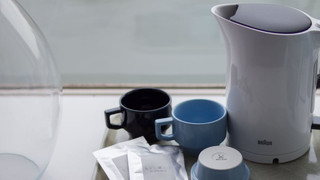 Queen with River View and Shared Bathroom