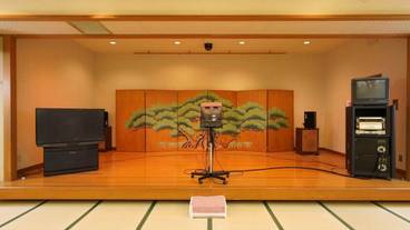 ボールルーム / 9