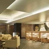 ロビーラウンジ / 1