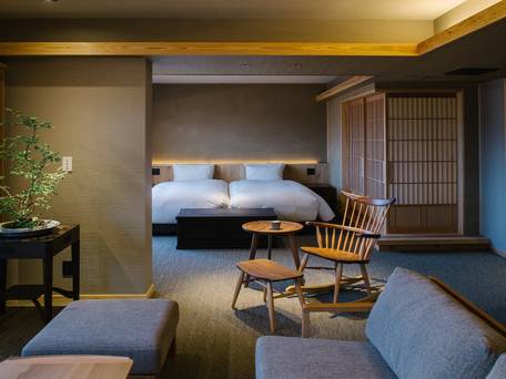 東山 四季花木 / 1