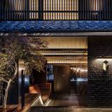 京都の伝統美と
モダンが調和した宿へ / 1