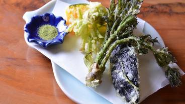 食事・飲み物 / 3