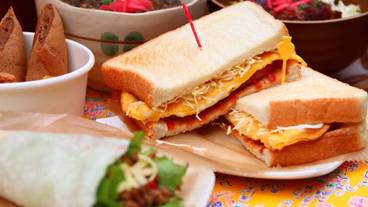 食事・飲み物 / 4