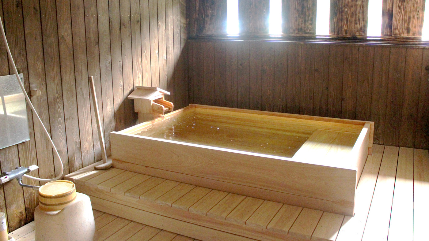 3つの貸切露天風呂からお好みで!飛騨川の景色とせせらぎに癒される宿3983344