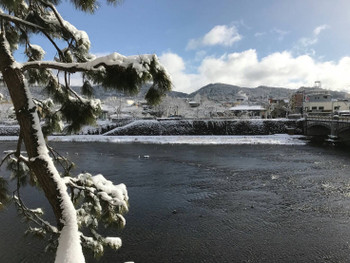 1. 鴨川ビューのテラスでのんびり「京都鴨川のお宿 たまみ」3447345
