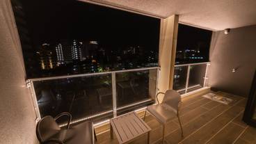 バルコニーからの眺望 / 2