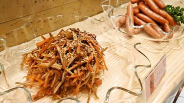 朝食ビュッフェ / 24