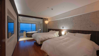 ラグジュアリー スイート ダブルベッド 2 台 禁煙 シティビュー