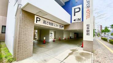 施設の入り口 / 10