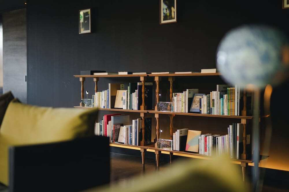 ロビーラウンジ