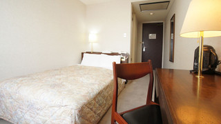 ダブルルーム 喫煙可