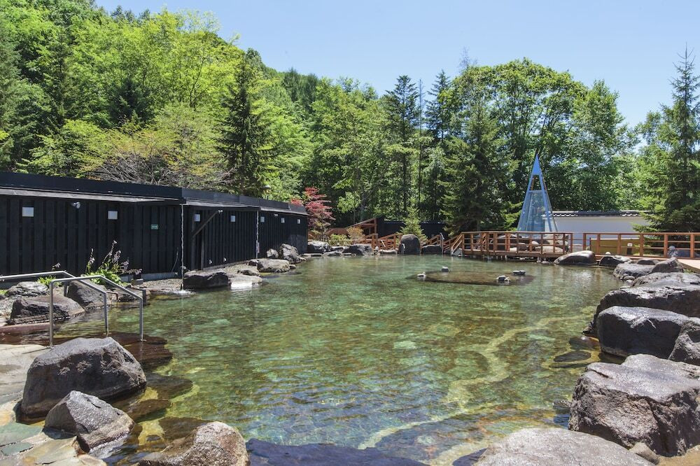 展望風呂や150坪の露天風呂、20種類の香り湯など魅力満載！3385689