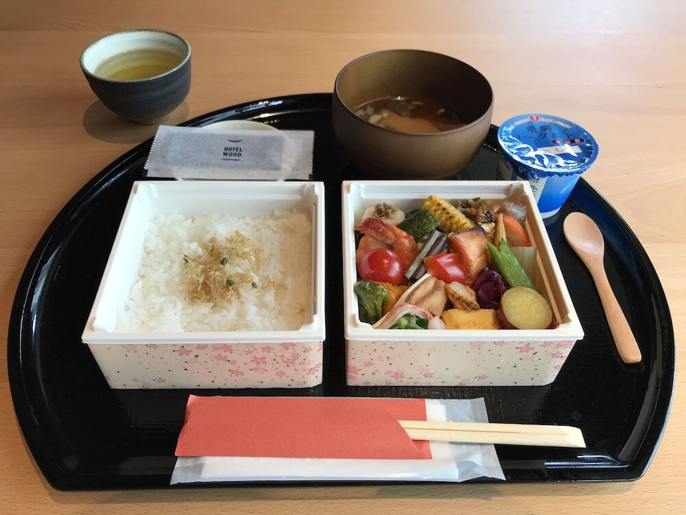 朝食