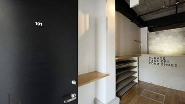 内部エントランス / 2