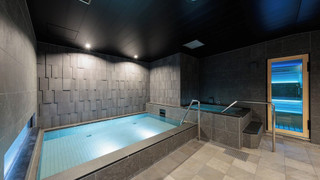 デラックススイート5ベッド Spa & Sauna 17:30~19:00セット