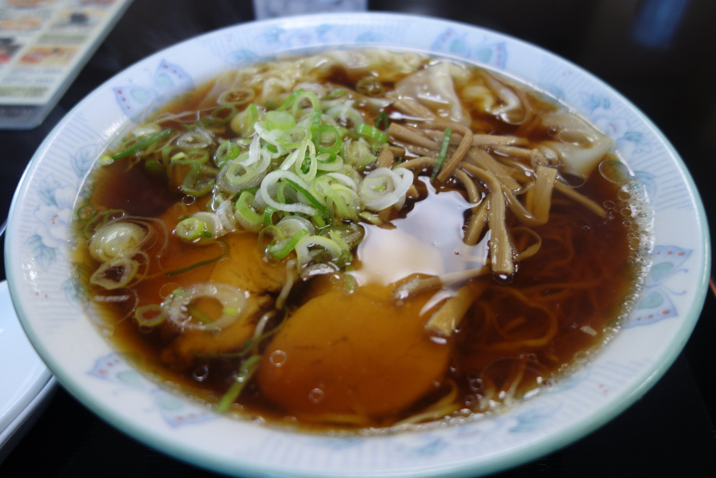 「銀水」料理 47309 醤油ワンタン麺一丁お待ち