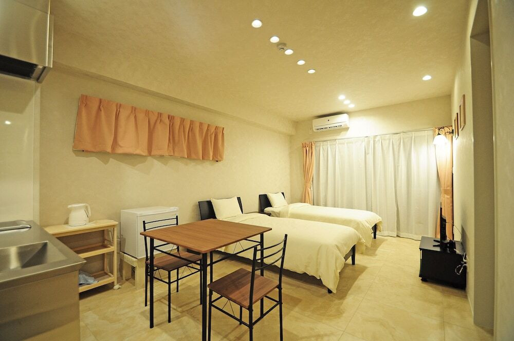 洋風居酒屋を併設。パイナガマビーチ徒歩圏内3494995