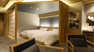 [湖側] 23年3月リニューアル - 5階·展望風呂付きツインルーム 禁煙