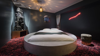 Retro Room of Love “1993” by Aiko Yuno