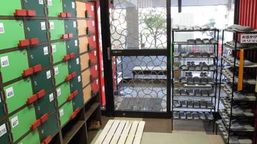 内部エントランス / 2